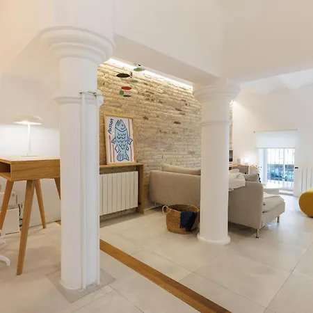 Stylish Near Placa Espana Apartment Barcelona