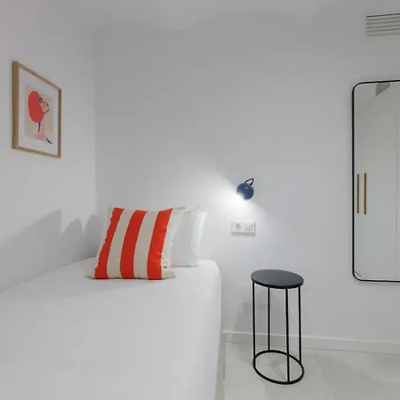 Stylish Near Placa Espana Apartment Barcelona